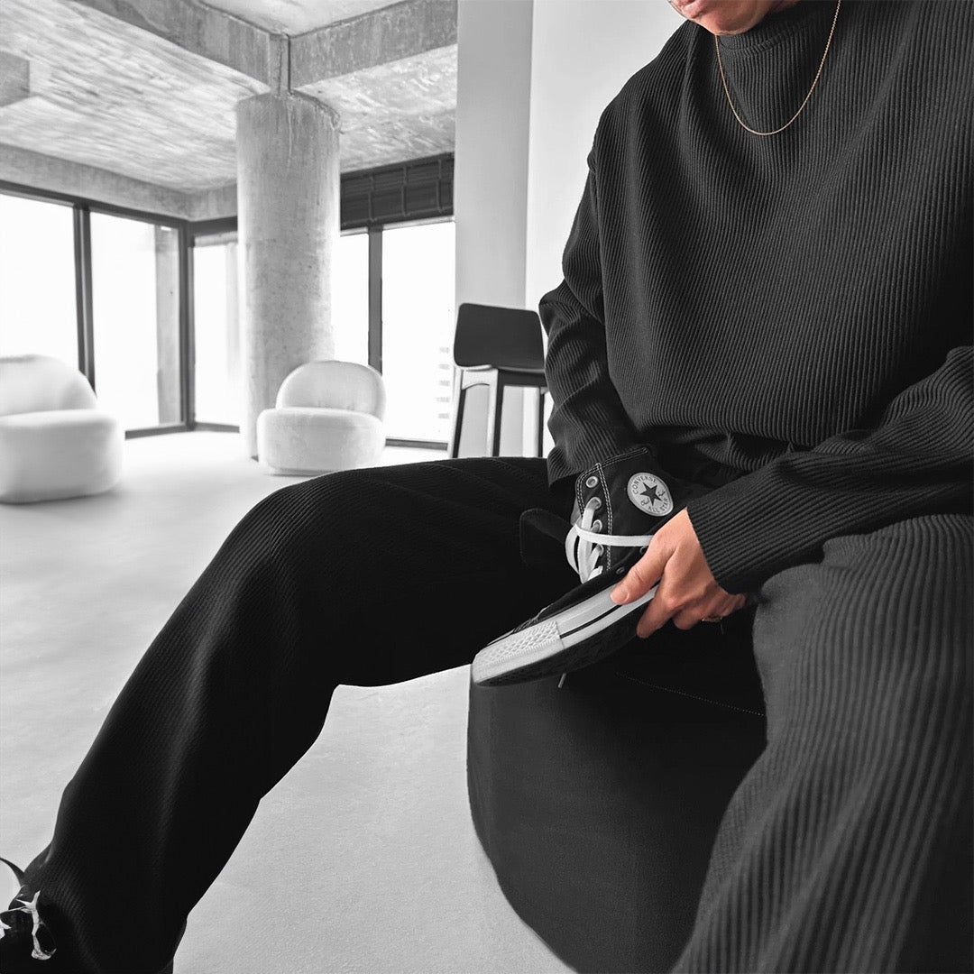 O Neck T-Shirt & Trouser Set - Black